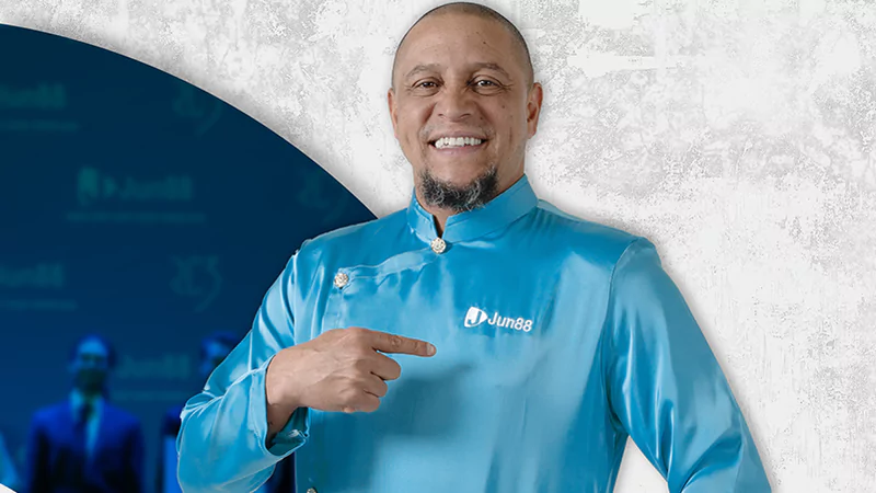 Hình ảnh về sự kiện hợp tác Roberto Carlos với OKVIP